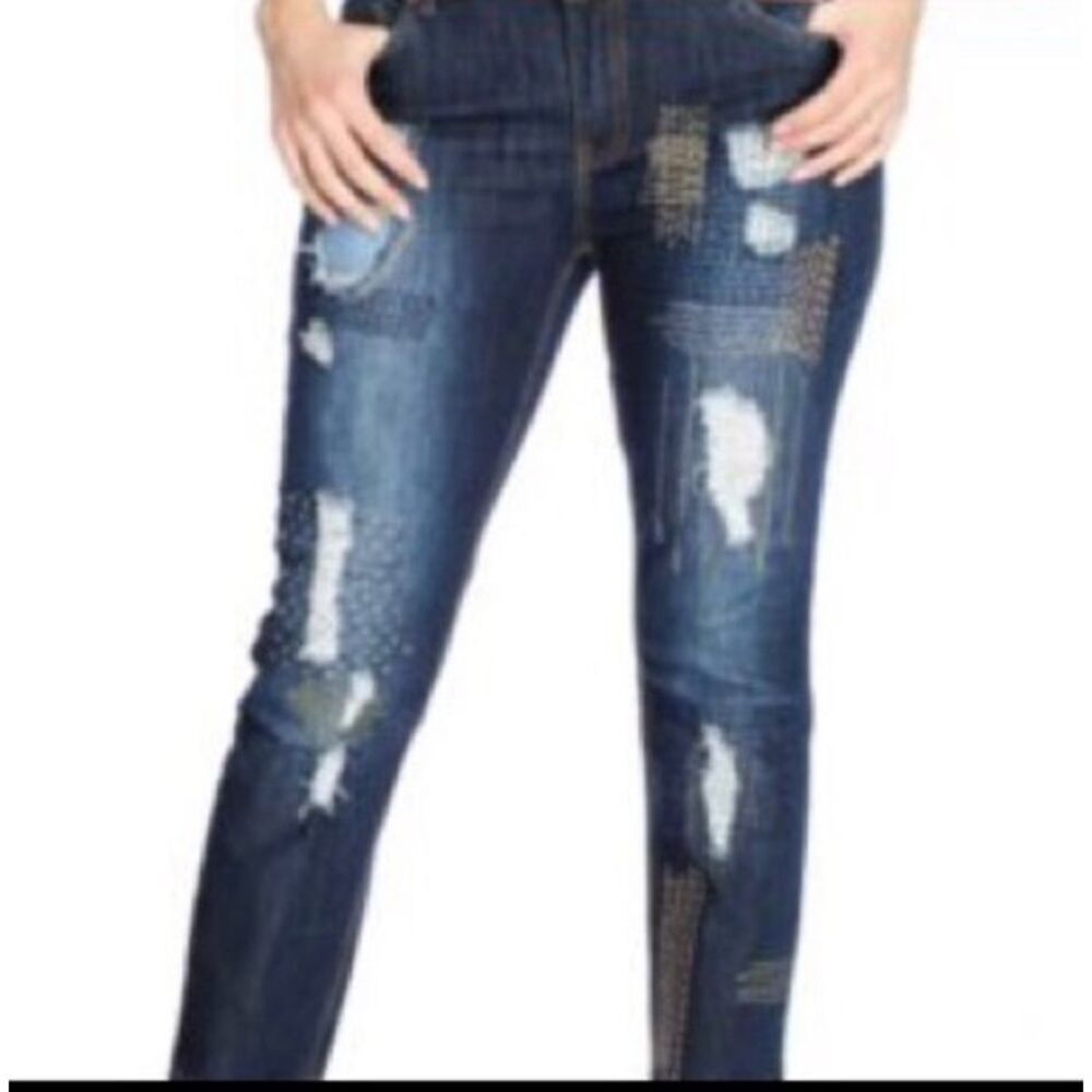 NWOT‎ Indigo Thread Co. Embroidered Distressed Jeans - Size 12  ***Item: 0703